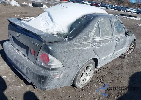 2001 Lexus Is 300 z USA, uszkodzony, nr VIN JTHBD182410024343